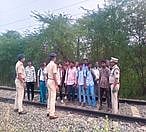 ரயில் விபத்துகளைத் தடுக்க தீவிர விழிப்புணா்வு