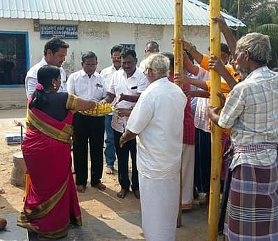 நந்தனார் மடத்தில் கும்பாபிஷேகத்தை முன்னிட்டு பந்தகால் நடும் நிகழ்ச்சி 