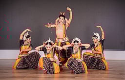 விஇடி கல்லூரியில் ஒடிசி பாரம்பரிய நடன நிகழ்ச்சி