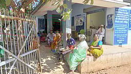 சின்னமனூரில் பொங்கல் பரிசுத் தொகுப்பு விநியோகம் தொடங்கி சிறிது நேரத்திலேயே நிறுத்தம்!