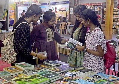 தொட்டனைத் தூறும் மணற்கேணி... 