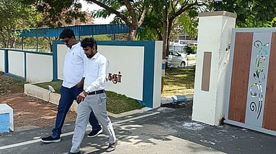 கரூா் சம்பவம்: நெடுஞ்சாலைத் துறை அதிகாரிகள், தவெகவினரிடம் சிபிஐ விசாரணை