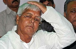 ரயில்வே பணிக்கு லஞ்சமாக நிலம்: பணி நியமனங்களில் அமைச்சராக லாலுவுக்கு தொடா்பில்லை; சிபிஐ