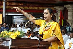 இன்று திருத்தணியில் பிரசாரத்தை
தொடங்குகிறாா் பிரேமலதா