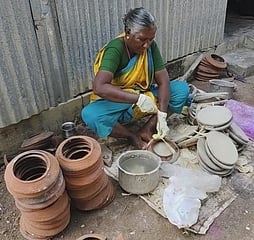 வீழ்ச்சியடைந்து வரும் போகி மேளம் விற்பனை, வியாபாரிகள் கவலை!