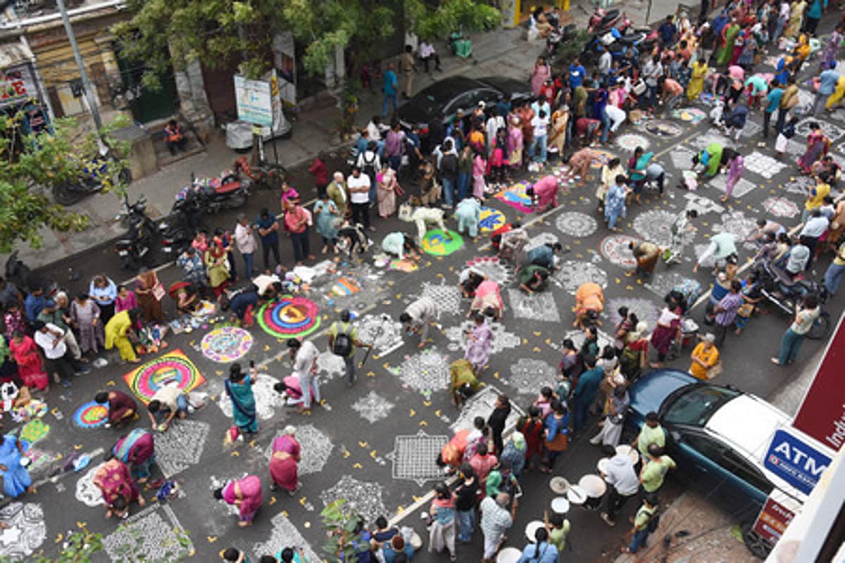 கோலம் போடுவது வேலையல்ல; அது ஒரு கலை! விதவிதமான கோலங்களுக்கு டிப்ஸ்!