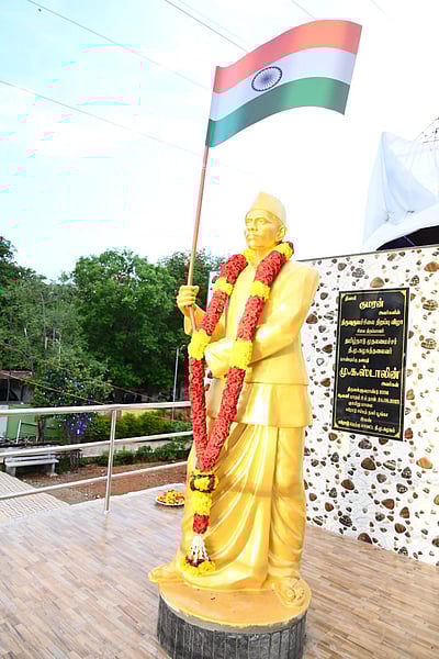 திருப்பூா் குமரன் புகழ் 
நாடெங்கும் பரவட்டும்: முதல்வா் மு.க.ஸ்டாலின்