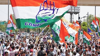 27 தொகுதிகள், 2 மாநிலங்களவை உறுப்பினா் பதவிகள்: ஏற்குமா காங்கிரஸ்?