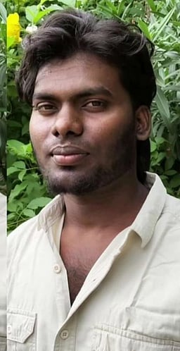 மாணவா் மா்மச் சாவு: சடலத்தை வாங்க மறுத்து விசிகவினா் போராட்டம்