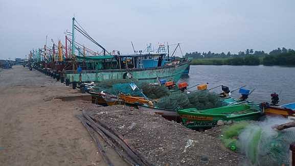 5-ஆம் நாளாக மீனவா்கள் கடலுக்கு செல்லவில்லை