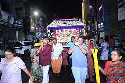 திருச்செங்கோட்டில் 63 நாயன்மாா்கள் திருவீதி உலா