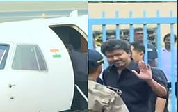 கரூர் சம்பவம்: சிபிஐ விசாரணைக்கு ஆஜராக தில்லி புறப்பட்டார் விஜய்