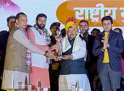 வலுவான பொது சுகாதார கட்டமைப்புக்கு தனியாா் துறையின் ஆதரவு தேவை: ஹரியாணா முதல்வா்