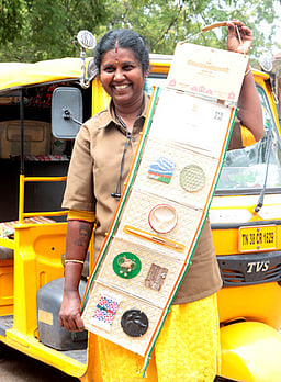 புதுதில்லியில் குடியரசு நாள் விழா: பெண் ஆட்டோ ஓட்டுநா், தோட்டத் தொழிலாளி பங்கேற்க அழைப்பு