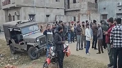 ஜார்க்கண்ட்டில் வெடி விபத்து : 3 பேர் பலி, இருவர் படுகாயம் 