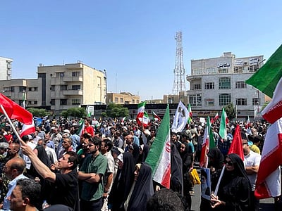 ஈரானில் தீவிரமடையும் போராட்டம்: இந்தியர்கள் வெளியேற அறிவுறுத்தல்!