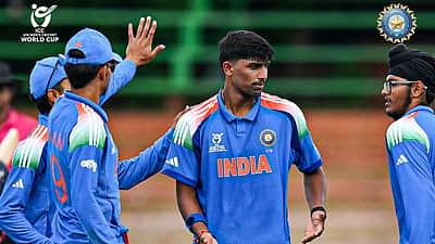 யு-19 உலகக் கோப்பை - இந்தியா அபார வெற்றி!  