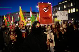 ஈரானில் உள்ள இந்தியர்களை அழைத்து வர சிறப்பு விமானம்!