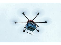 வாக்காளா்களுக்கு பணம் வழங்குவதைத் தடுக்க ‘ட்ரோன்’ கண்காணிப்பு: தோ்தல் ஆணையம் திட்டம்