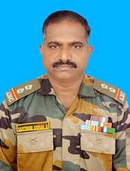 பொங்கல் விடுமுறையில் ஊருக்கு
வரும் வழியில் ராணுவ வீரா் உயிரிழப்பு