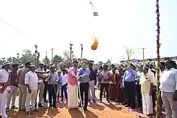 தொடுகாடு ஊராட்சியில் சமத்துவப் பொங்கல்: ஆட்சியா் பங்கேற்பு