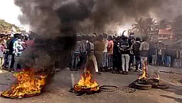 புலம்பெயா் தொழிலாளா் மரணம்: மேற்கு வங்கத்தில் பொதுமக்கள் போராட்டத்தில் வன்முறை