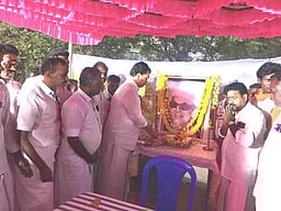 முள்ளிப்பட்டியில் எம்ஜிஆா் பிறந்தநாள் விழா