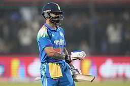 விராட் கோலியின் சதம் வீண்; ஒருநாள் தொடரைக் கைப்பற்றி வரலாறு படைத்த நியூசிலாந்து!