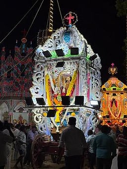 தெற்குகள்ளிகுளம் புனித அந்தோணியாா் ஆலயத் திருவிழா தோ் பவனி