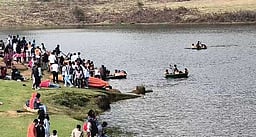 கொடைக்கானல் மேல்மலை பகுதி
சுற்றுலாத் தலங்களில் குவிந்த சுற்றுலாப் பயணிகள்