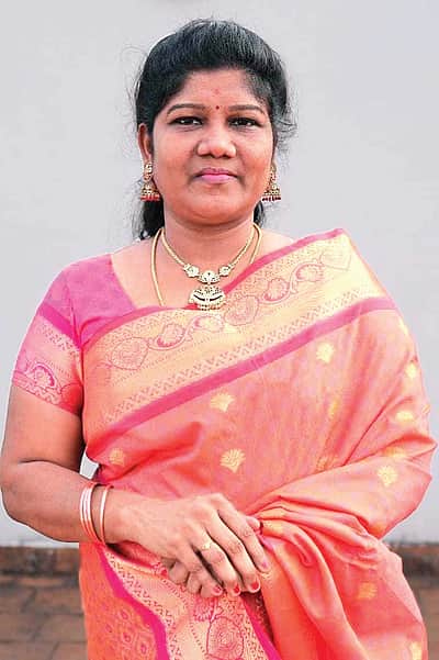 மண்ணின் கலைகளைச் சுமப்பேன்...