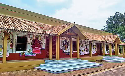 கண்களைக் கவரும் கலா பூமி 