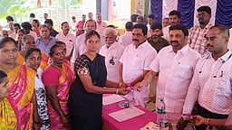 ராசிபுரம் அருகே ரூ. 11.25 லட்சத்தில் சமுதாயக் கூடம் அமைக்கும் பணிகள்