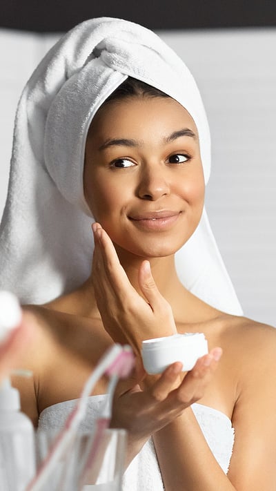 மாய்ஸ்சரைசரை எப்படி பயன்படுத்த வேண்டும்?