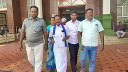 காணியாளம்பட்டி ஆரம்ப சுகாதார நிலையத்துக்கு போதிய மருத்துவா்களை நியமிக்க விசிக கோரிக்கை