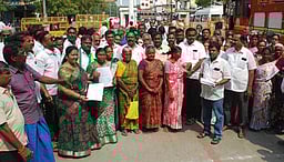 மாணிக்கம்பாளையத்தில் டாஸ்மாக் மதுக்கடையை நிரந்தரமாக மூட கோரிக்கை