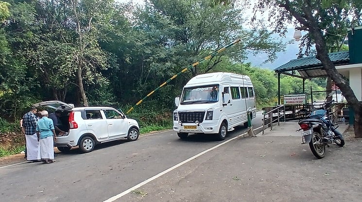 மேகமலையில் சுற்றுலா வாகனங்களுக்கு மீண்டும் அனுமதி