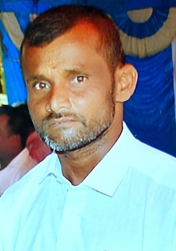 மணப்பாறை அருகே எரிவாயு உருளை விநியோகிப்பாளா் கொலை: உறவினா்கள் மறியல்