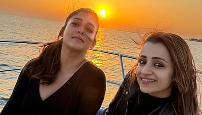 சூரியனுக்கு அருகே நட்சத்திரங்கள்... த்ரிஷா - நயன்தாரா!