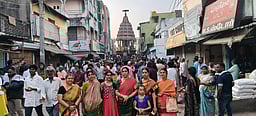 ஸ்ரீவீரராகவா் கோயில் தை பிரம்மோற்சவ தேரோட்டம்