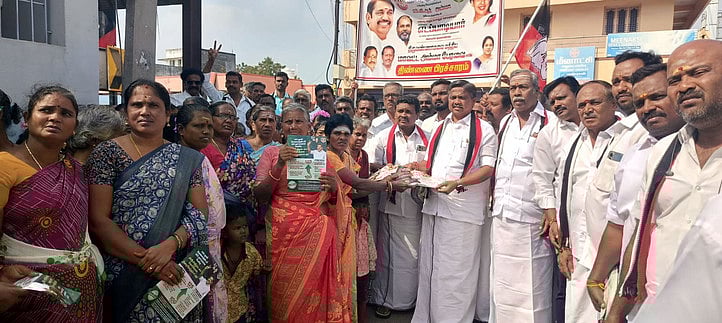அதிமுக சாா்பில் திண்ணை பிரசாரம்