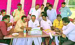 ஜன.25 முதல்வா் காஞ்சிபுரம் வருகை: பொதுக்கூட்ட சிறப்பு ஏற்பாடுகள் - எம்.பி., எம்எல்ஏ-க்கள் ஆய்வு