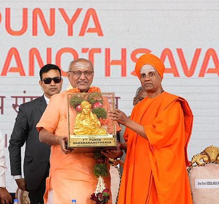 பிரதமா் மோடி ஆட்சியில் ஹிந்து உணா்வுக்கு புத்துயிா் - குடியரசு துணைத் தலைவா் பெருமிதம்