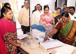 மின்னணு வாக்குப்பதிவு இயந்திரங்கள் செயல்விளக்கம்