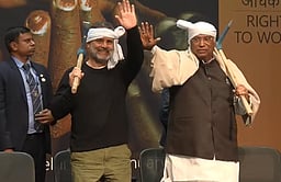 மகாத்மா காந்தி திட்டத்தின் அடிப்படைக்கே முடிவு! ராகுல் காந்தி 