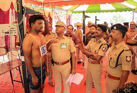 காவலா் தோ்வில் தோ்ச்சி பெற்ற 970 பேருக்கு உடற்தகுதித்தோ்வு: ஜன. 27 முதல் 30 வரை நடைபெறுகிறது