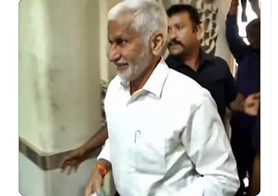 மதுபான மோசடி: விஜயசாய் ரெட்டி அமலாக்கத்துறை விசாரணைக்கு ஆஜர்!