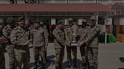 ராணுவ தின அணிவகுப்பில் வெற்றி: வெலிங்டன் ராணுவ மைய வீரா்களுக்கு வரவேற்பு