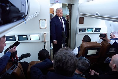 ஈரானை நோக்கி அமெரிக்காவின் மிகப்பெரிய படை! டிரம்ப்