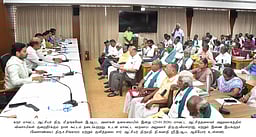 விவசாயிகளின் தேவைக்கு போதுமான அளவில் உரங்கள் கையிருப்பு! - கரூா் மாவட்ட ஆட்சியா் தகவல்